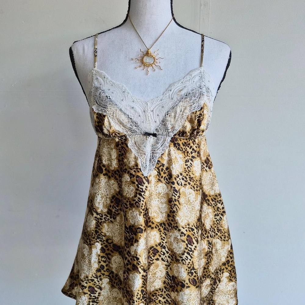 Vintage Y2K Victorias Secret Babydoll Cami Leopard Slip Women Small Mcbling Lace